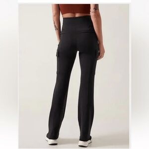 Athleta Delaney Women's Black High-Waisted cargo Pants
